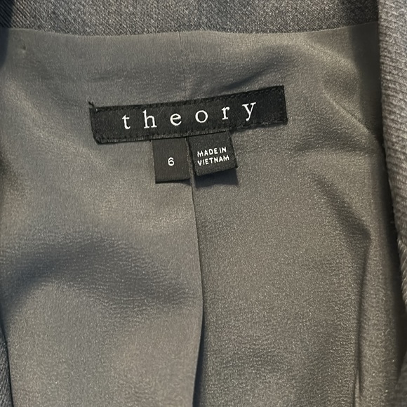 Theory wool suit - size 6 blazer and size 10 trouser - Picture 2 of 4